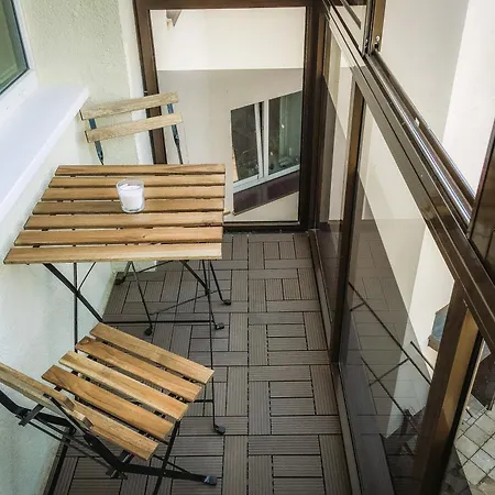 In The Center 아파트